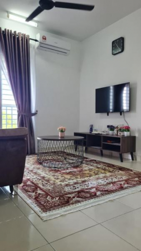 Alanis Suite KLIA With Neflix